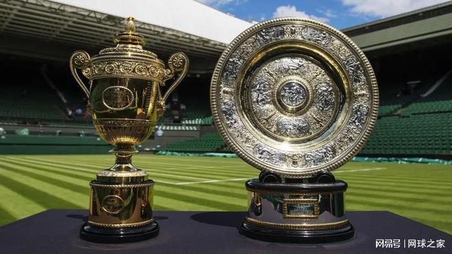 年满18岁 年满18岁